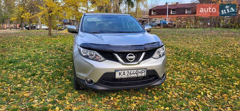 Внедорожник / Кроссовер Nissan Qashqai 2014 в Черкассах