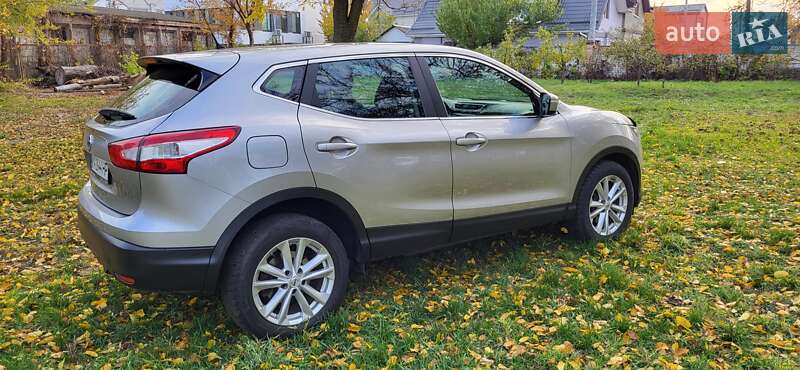 Внедорожник / Кроссовер Nissan Qashqai 2014 в Черкассах