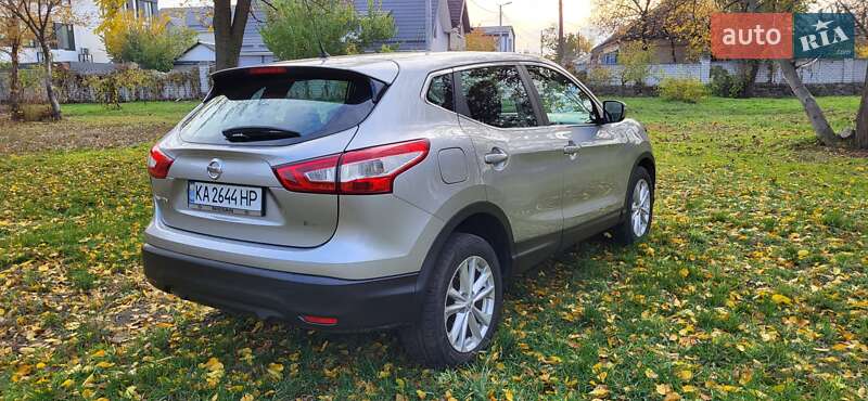 Внедорожник / Кроссовер Nissan Qashqai 2014 в Черкассах