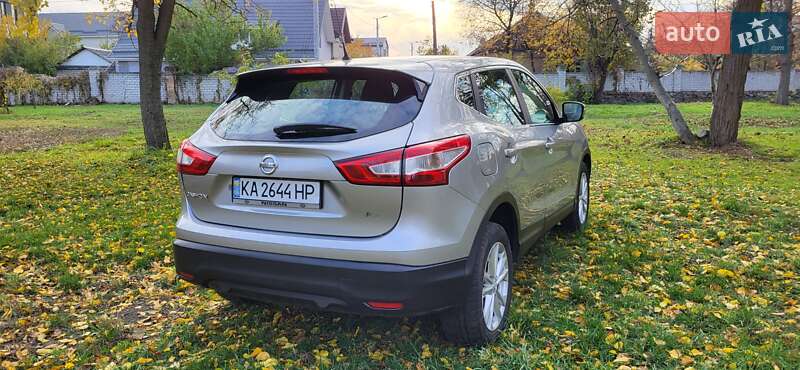 Внедорожник / Кроссовер Nissan Qashqai 2014 в Черкассах