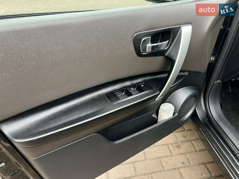 Внедорожник / Кроссовер Nissan Qashqai 2008 в Ровно