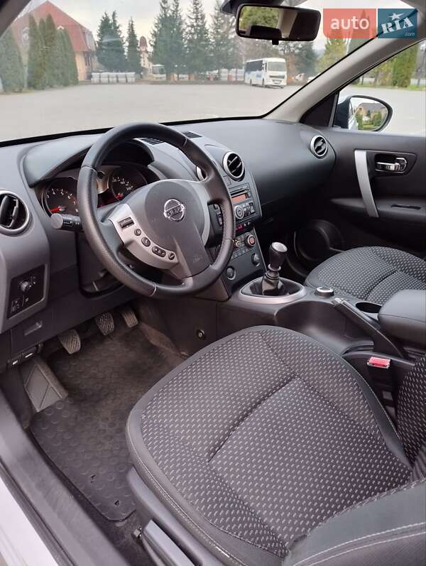 Внедорожник / Кроссовер Nissan Qashqai 2007 в Ужгороде