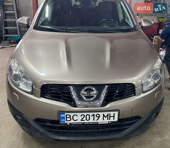 Nissan Qashqai 2012