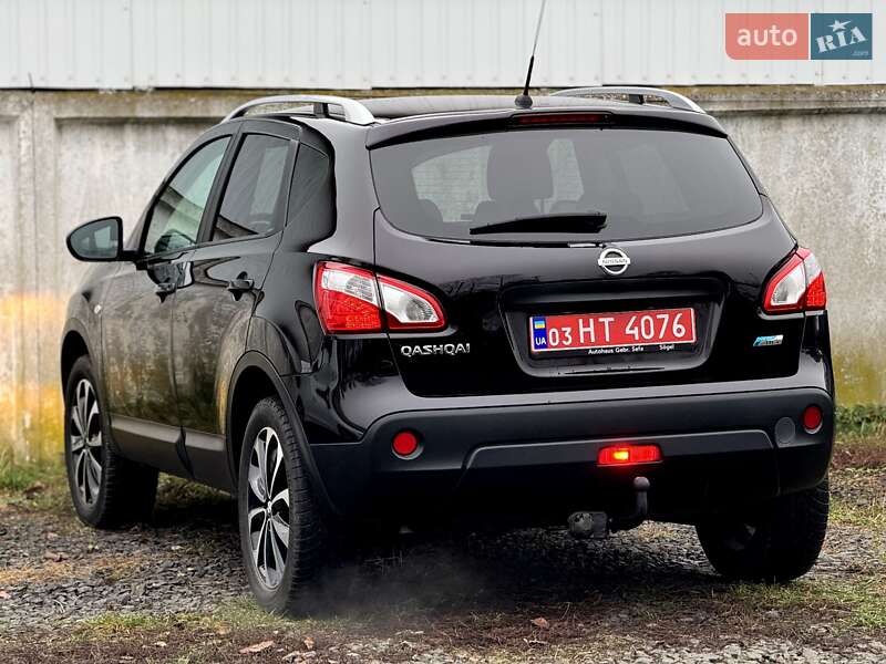 Позашляховик / Кросовер Nissan Qashqai 2011 в Луцьку