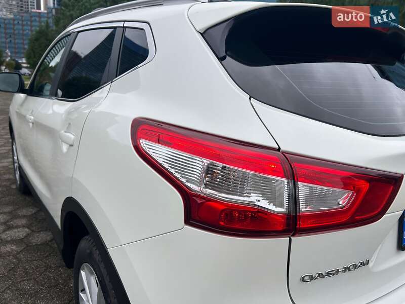 Внедорожник / Кроссовер Nissan Qashqai 2016 в Киеве