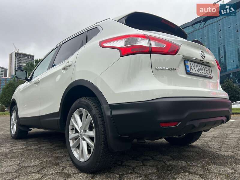 Внедорожник / Кроссовер Nissan Qashqai 2016 в Киеве