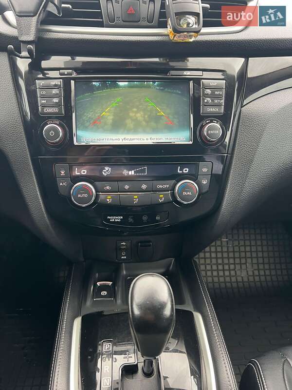 Внедорожник / Кроссовер Nissan Qashqai 2016 в Киеве