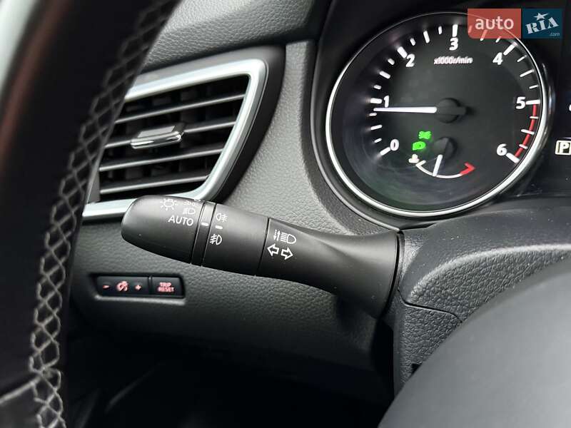 Внедорожник / Кроссовер Nissan Qashqai 2020 в Днепре