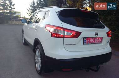 Внедорожник / Кроссовер Nissan Qashqai 2015 в Тернополе