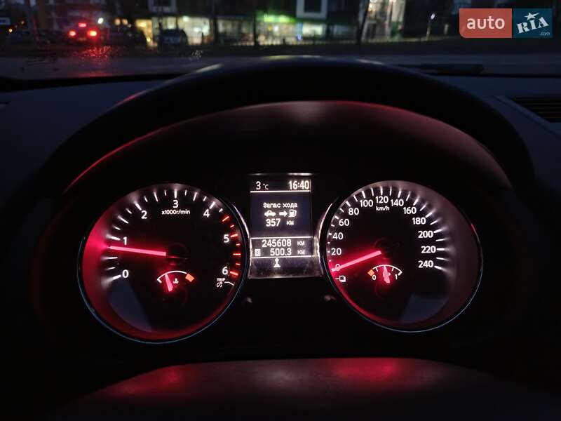 Позашляховик / Кросовер Nissan Qashqai 2011 в Рівному