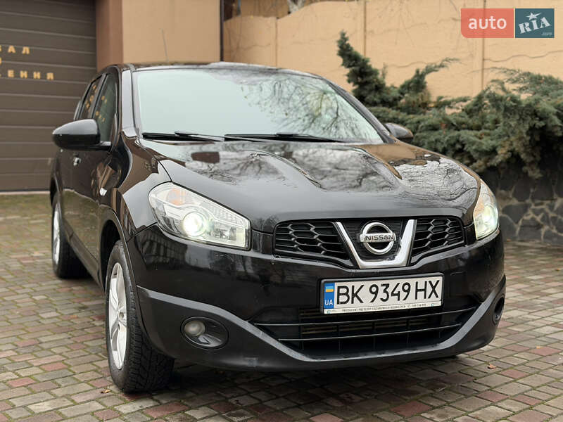 Внедорожник / Кроссовер Nissan Qashqai 2010 в Ровно