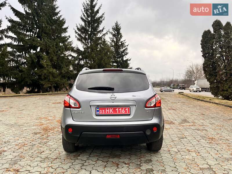 Внедорожник / Кроссовер Nissan Qashqai 2013 в Дубно