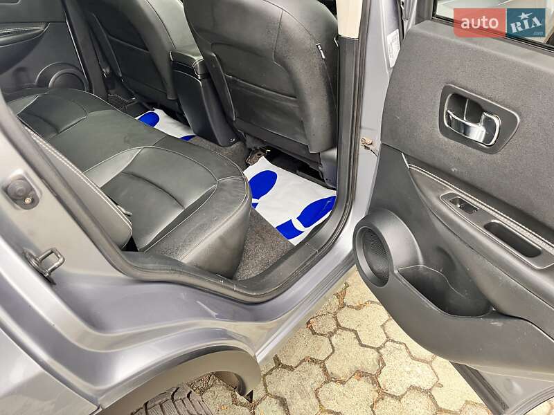 Внедорожник / Кроссовер Nissan Qashqai 2013 в Дубно