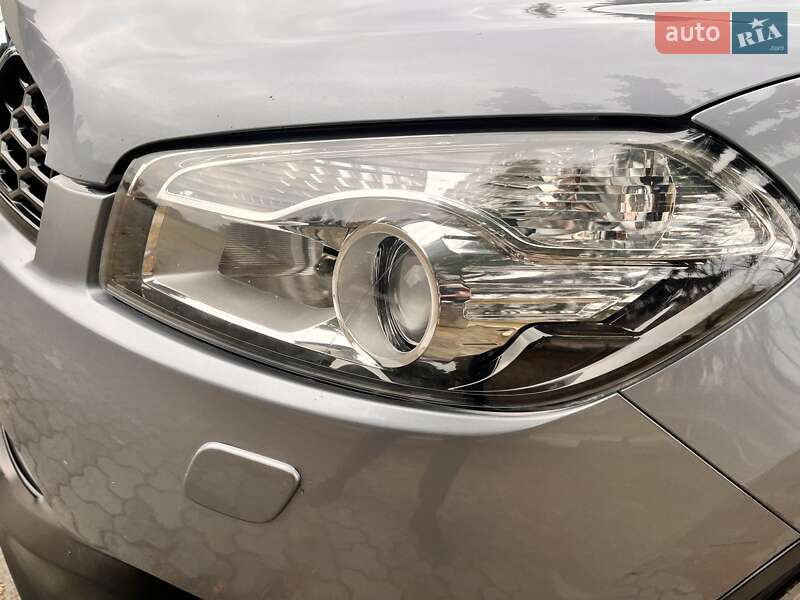 Внедорожник / Кроссовер Nissan Qashqai 2013 в Дубно