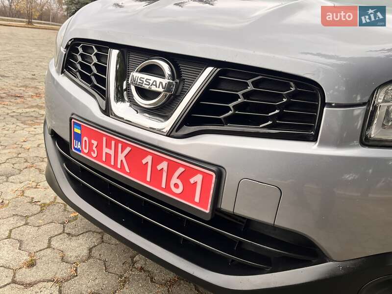 Внедорожник / Кроссовер Nissan Qashqai 2013 в Дубно