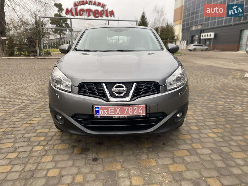 Позашляховик / Кросовер Nissan Qashqai 2011 в Луцьку