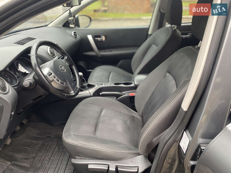 Позашляховик / Кросовер Nissan Qashqai 2011 в Луцьку