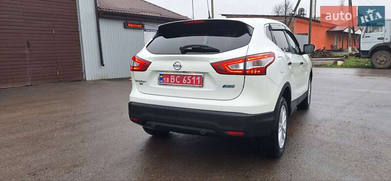 Внедорожник / Кроссовер Nissan Qashqai 2015 в Новоархангельске фото 42 Внедорожник / Кроссовер Nissan Qashqai 2015 в Новоархангельске