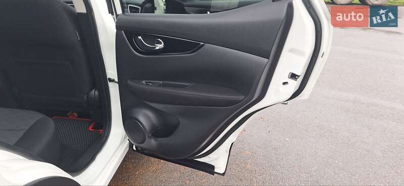 Внедорожник / Кроссовер Nissan Qashqai 2015 в Новоархангельске фото 86 Внедорожник / Кроссовер Nissan Qashqai 2015 в Новоархангельске