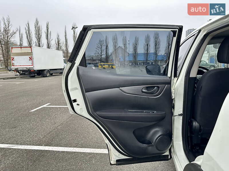 Позашляховик / Кросовер Nissan Qashqai 2017 в Києві фото 27 Позашляховик / Кросовер Nissan Qashqai 2017 в Києві