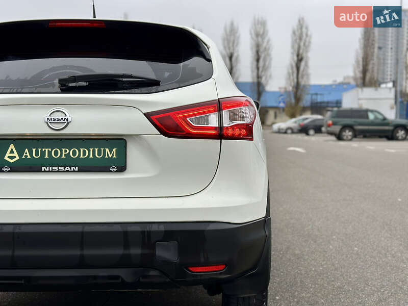 Позашляховик / Кросовер Nissan Qashqai 2017 в Києві фото 12 Позашляховик / Кросовер Nissan Qashqai 2017 в Києві