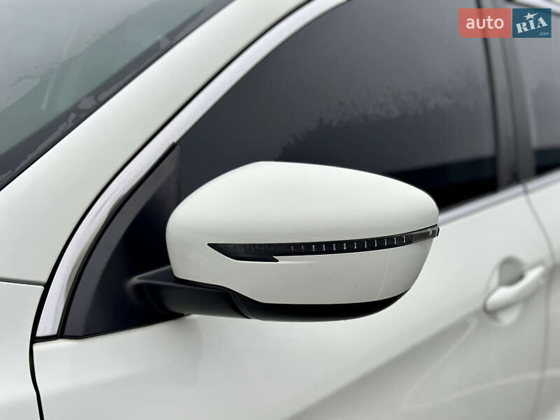 Позашляховик / Кросовер Nissan Qashqai 2017 в Києві фото 16 Позашляховик / Кросовер Nissan Qashqai 2017 в Києві