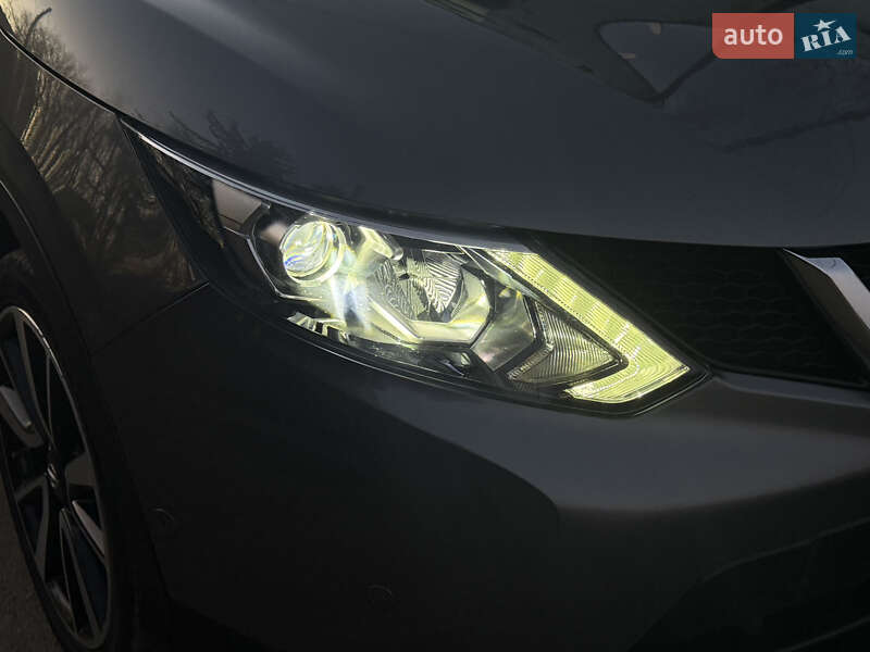 Позашляховик / Кросовер Nissan Qashqai 2015 в Трускавці фото 35 Позашляховик / Кросовер Nissan Qashqai 2015 в Трускавці