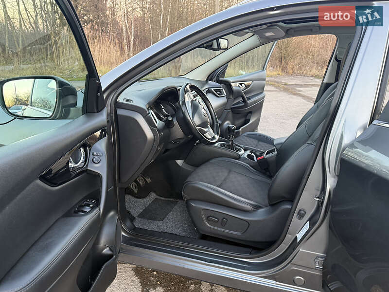 Позашляховик / Кросовер Nissan Qashqai 2015 в Трускавці фото 36 Позашляховик / Кросовер Nissan Qashqai 2015 в Трускавці