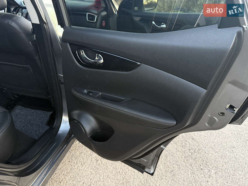 Позашляховик / Кросовер Nissan Qashqai 2015 в Трускавці фото 59 Позашляховик / Кросовер Nissan Qashqai 2015 в Трускавці