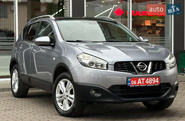 Позашляховик / Кросовер Nissan Qashqai 2010 в Коростені