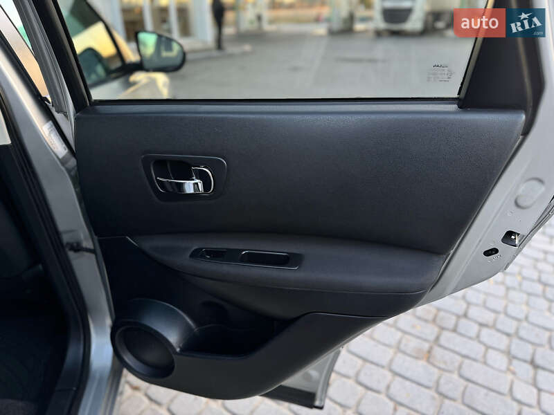 Внедорожник / Кроссовер Nissan Qashqai 2012 в Стрые фото 97 Внедорожник / Кроссовер Nissan Qashqai 2012 в Стрые