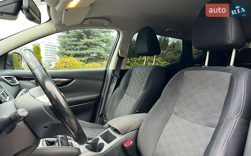 Внедорожник / Кроссовер Nissan Qashqai 2016 в Львове