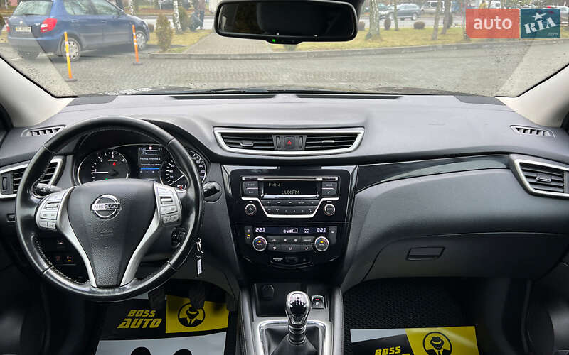 Внедорожник / Кроссовер Nissan Qashqai 2016 в Львове