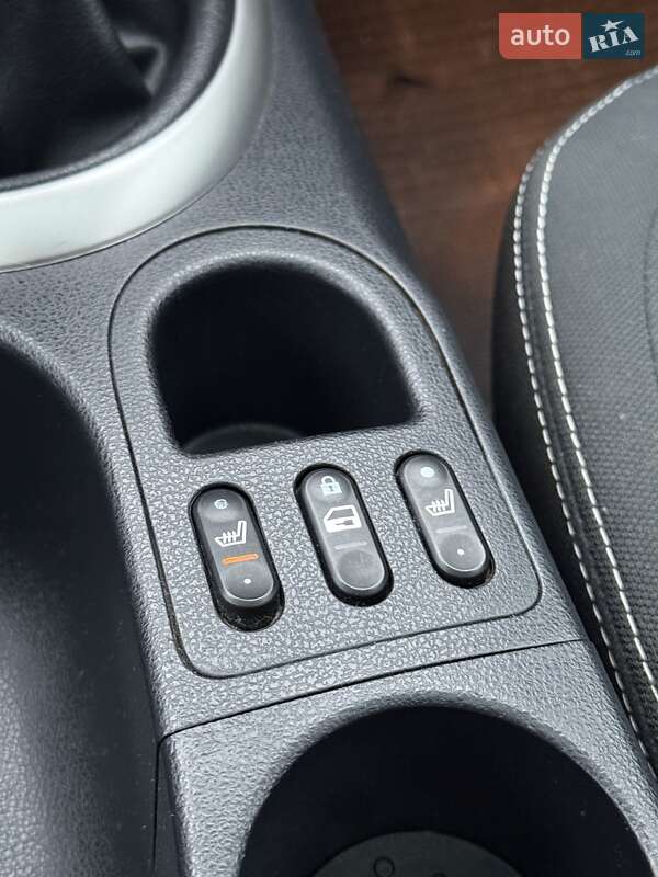 Позашляховик / Кросовер Nissan Qashqai 2011 в Сумах