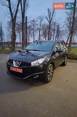 Внедорожник / Кроссовер Nissan Qashqai 2014 в Киеве