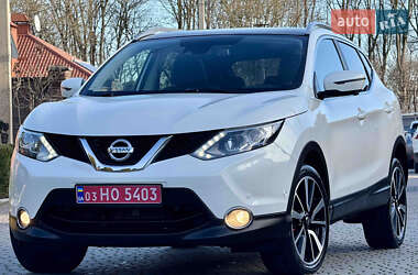 Внедорожник / Кроссовер Nissan Qashqai 2016 в Ровно