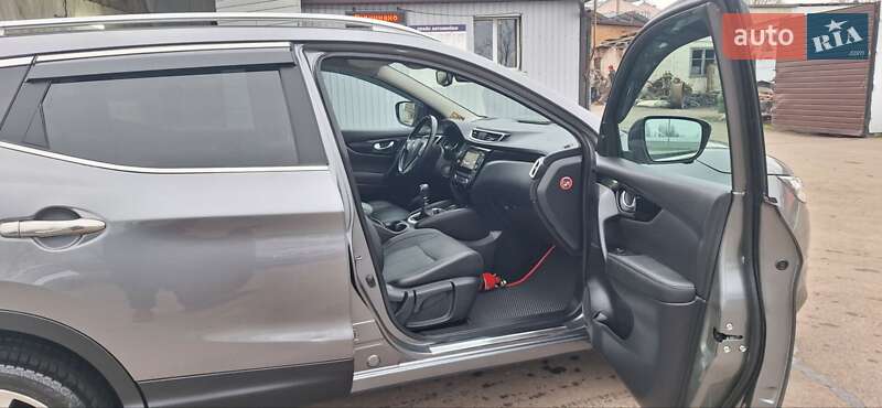 Позашляховик / Кросовер Nissan Qashqai 2016 в Новоархангельську