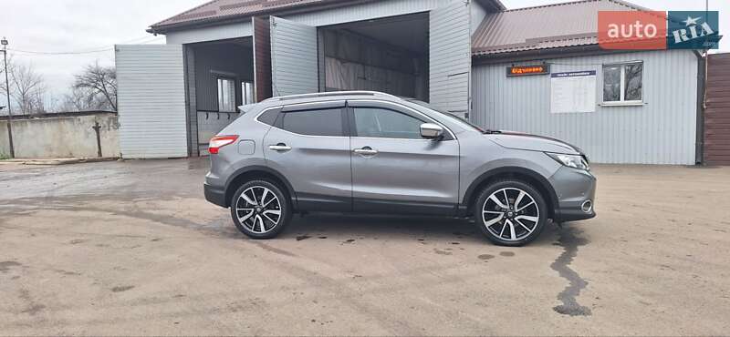 Позашляховик / Кросовер Nissan Qashqai 2016 в Новоархангельську