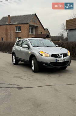 Внедорожник / Кроссовер Nissan Qashqai 2010 в Виннице