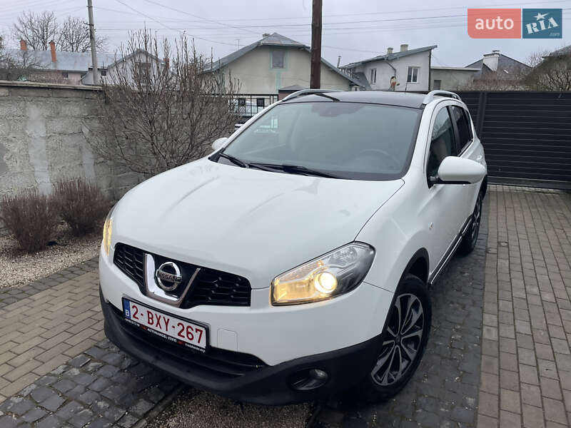 Внедорожник / Кроссовер Nissan Qashqai 2012 в Стрые