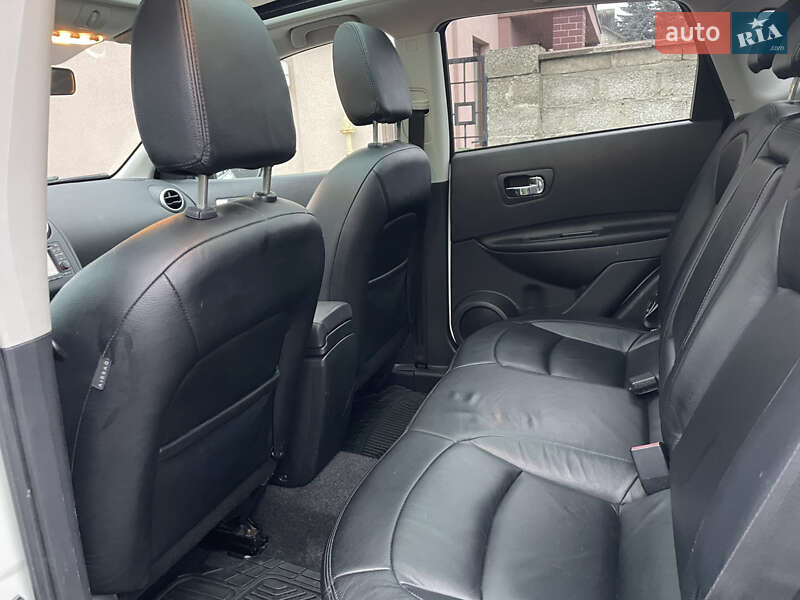 Внедорожник / Кроссовер Nissan Qashqai 2012 в Стрые