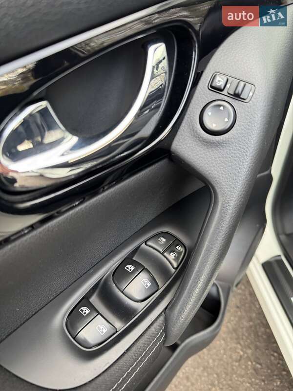 Внедорожник / Кроссовер Nissan Qashqai 2018 в Сумах