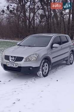 Позашляховик / Кросовер Nissan Qashqai 2008 в Зміїві