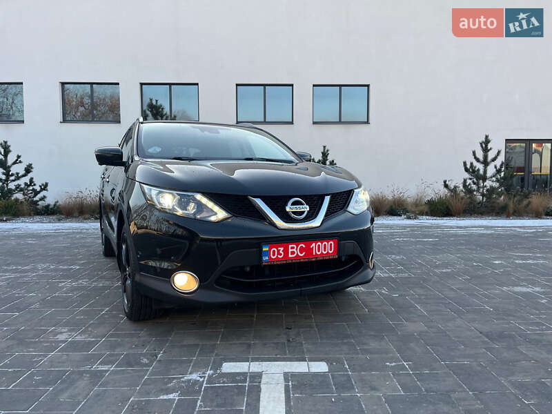 Внедорожник / Кроссовер Nissan Qashqai 2016 в Луцке