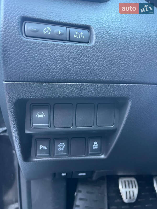 Внедорожник / Кроссовер Nissan Qashqai 2016 в Луцке