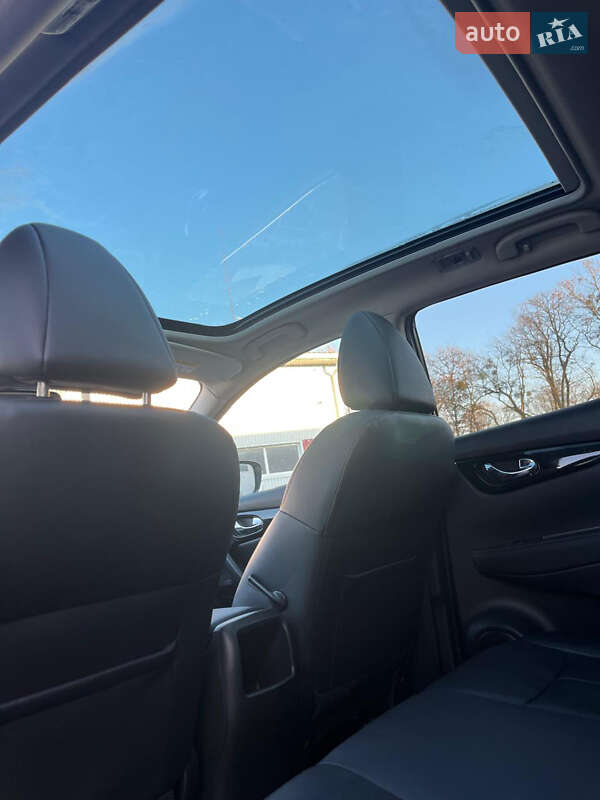 Внедорожник / Кроссовер Nissan Qashqai 2016 в Луцке