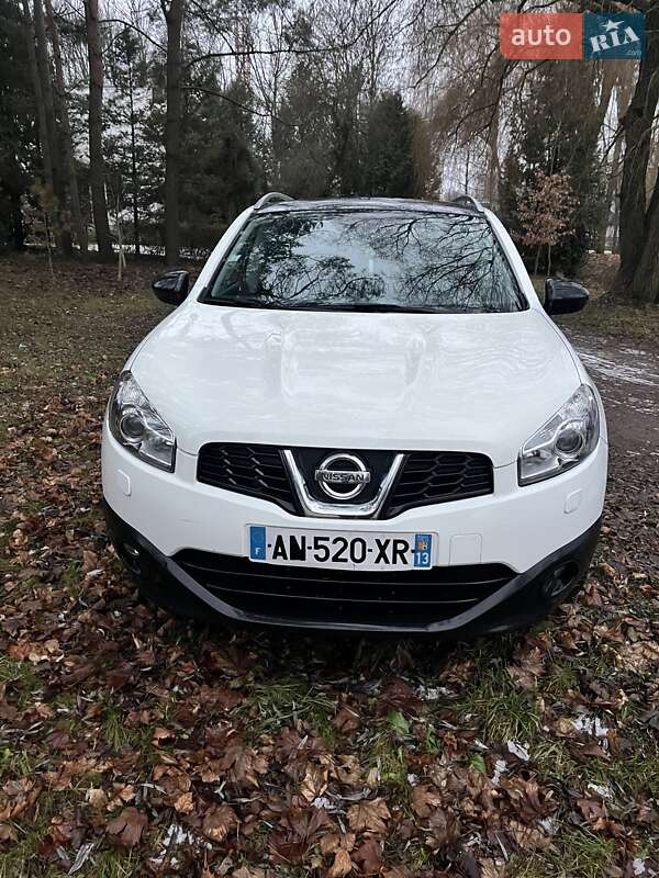 Внедорожник / Кроссовер Nissan Qashqai 2010 в Корце