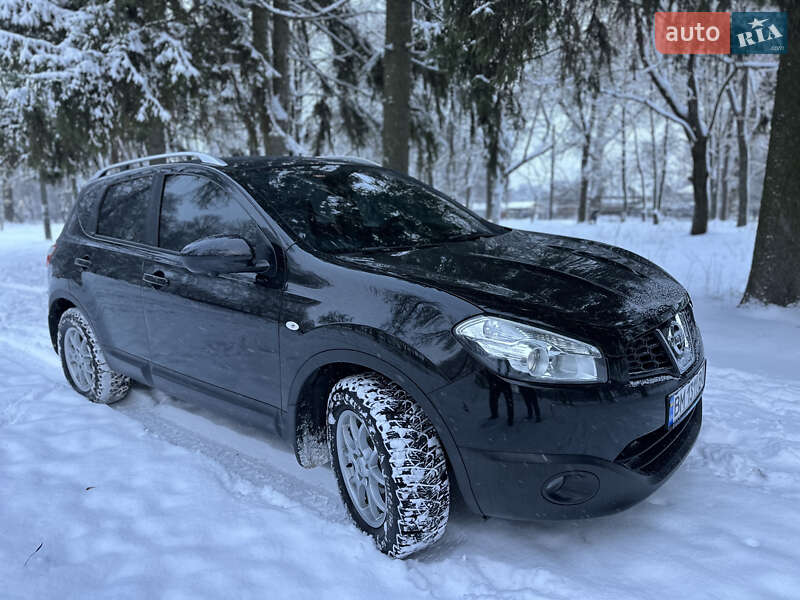 Внедорожник / Кроссовер Nissan Qashqai 2013 в Глухове