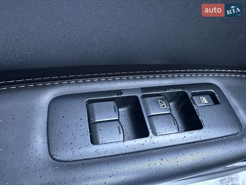 Внедорожник / Кроссовер Nissan Qashqai 2013 в Глухове