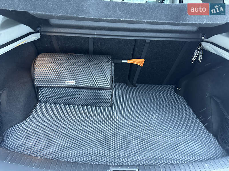 Внедорожник / Кроссовер Nissan Qashqai 2013 в Глухове